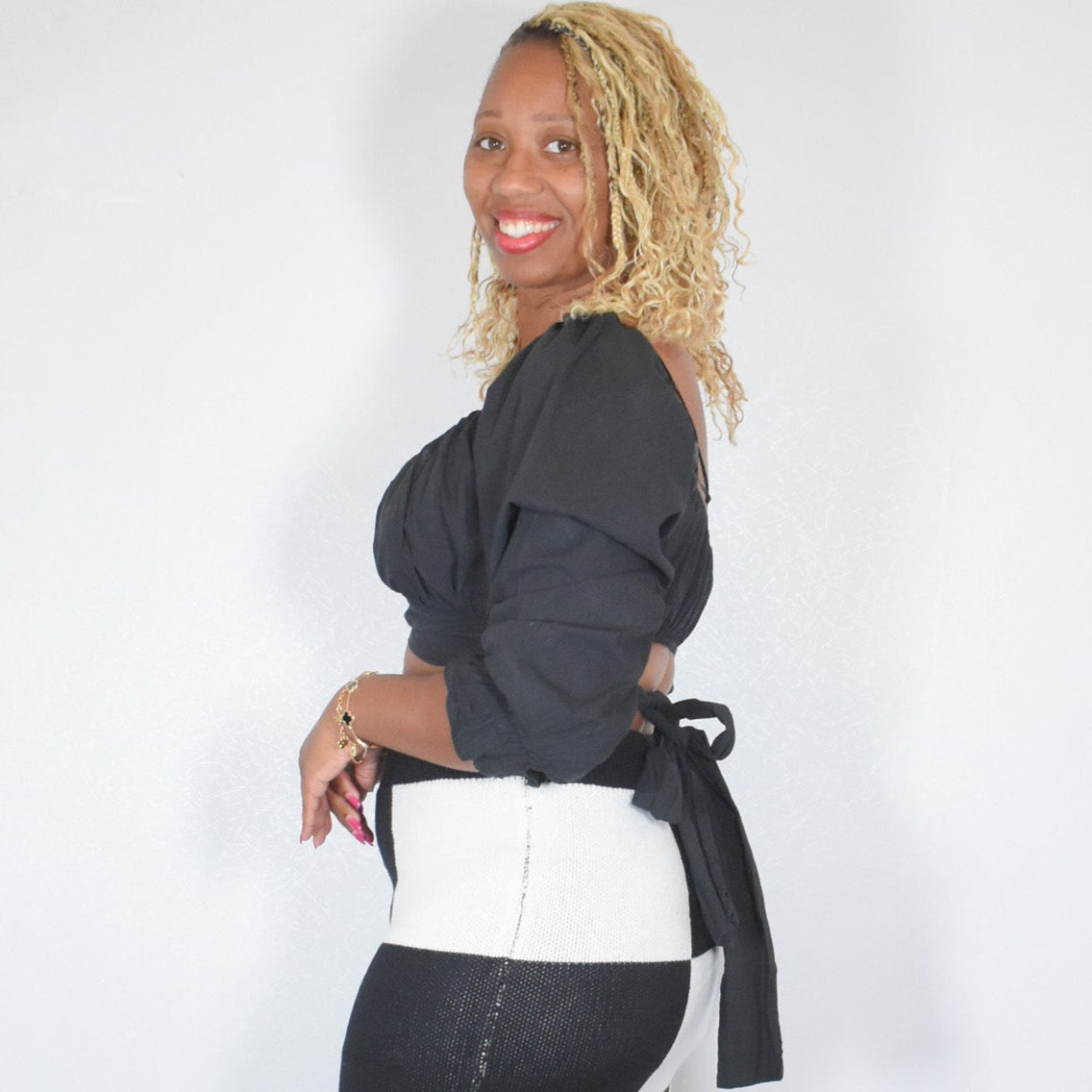 Spring Crush  | Crop Top - Black