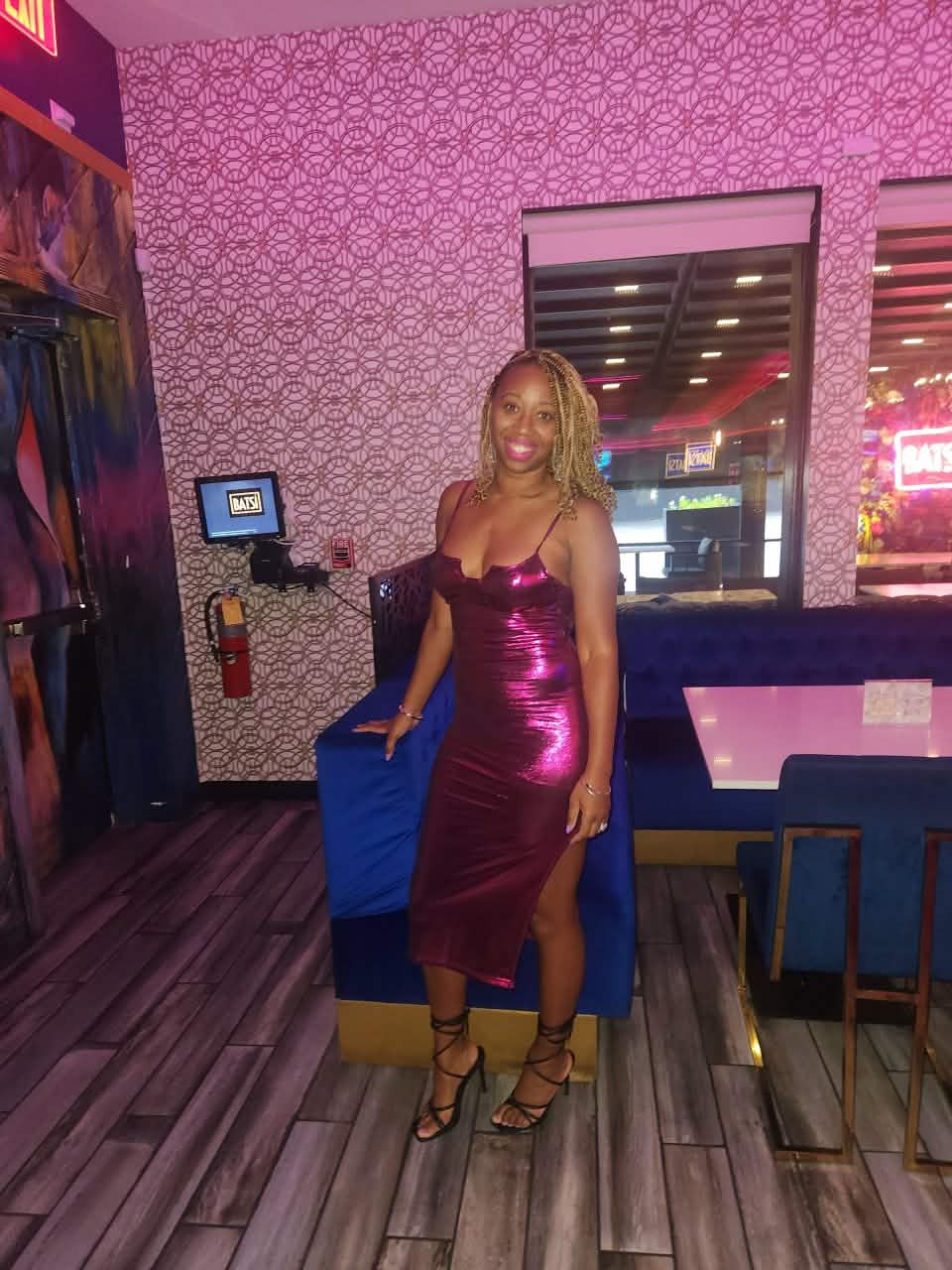 Influencer Moment | Backless Metallic Midi Dress